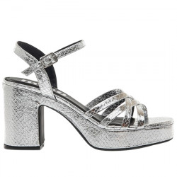 MUSTANG BRITT SANDALIA EFECTO PIEL PITÓN METALIZADA TACÓN ANCHO MUJER 59609-C57672 SILVER MUST132