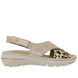 LEYLAND SUAVE SANDALIA PIEL VELCRO TIRA CRUZADA ANIMALPRINT PLANTILLA EXTRAÍBLE PARA MUJER 3225 GRANOLA/JAGUAR LEY033