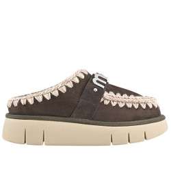 MOU BOUNCE CLOG METAL LOGO ZUECOS MU.FW531001A MOCHA MOU108
