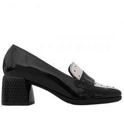 D'CHICAS ZAPATO MOCASÍN CHAROL TACHAS TACÓN MUJER 4739 NEGRO/BLANCO DCHI028